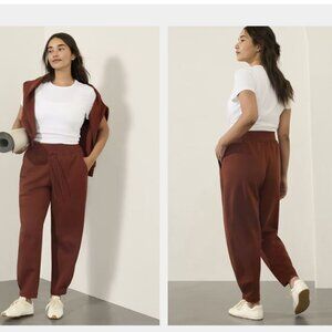Athleta Allure Highrise Jogger NWT XL